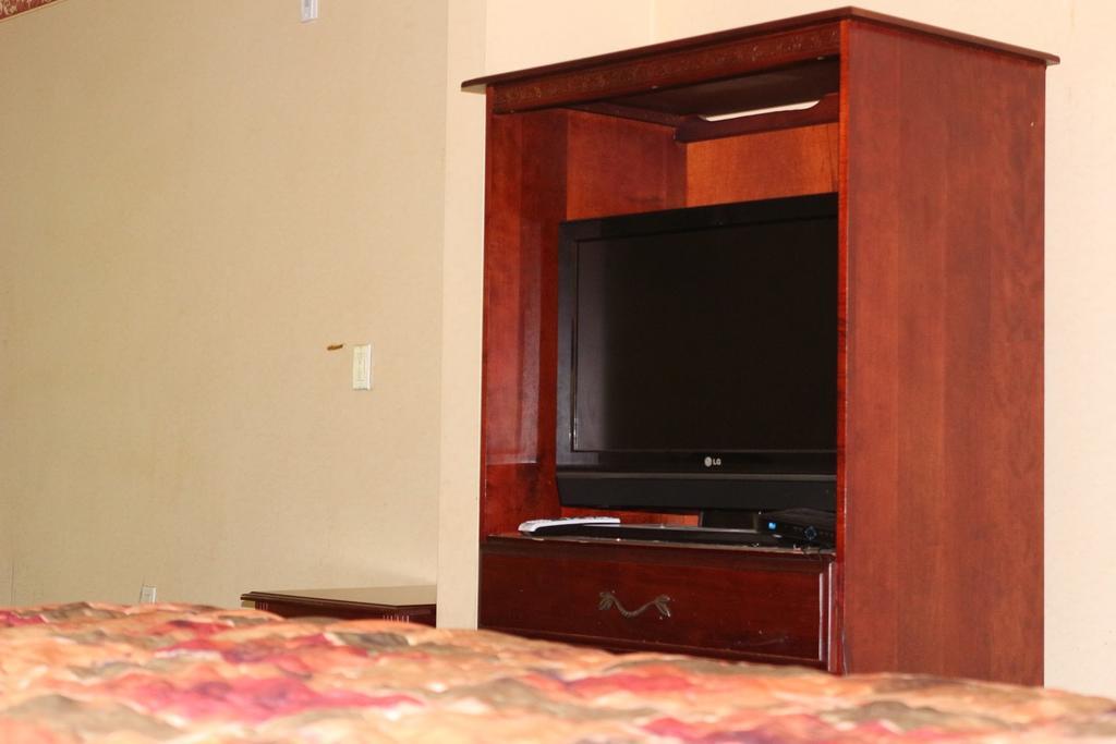 Magnolia Bay Hotel & Suites Jonesboro Εξωτερικό φωτογραφία