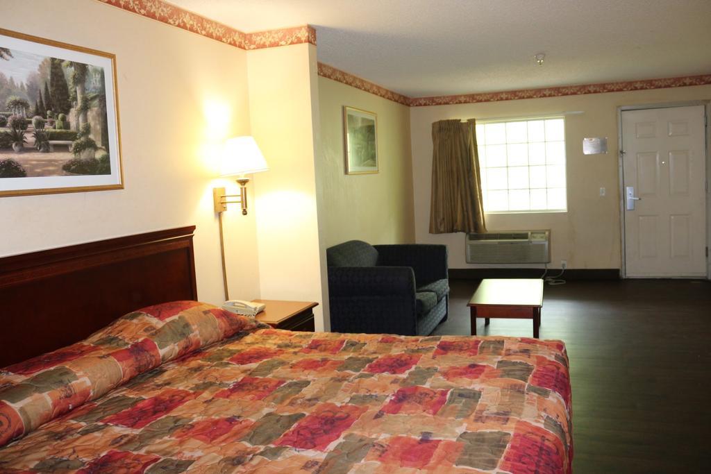 Magnolia Bay Hotel & Suites Jonesboro Εξωτερικό φωτογραφία