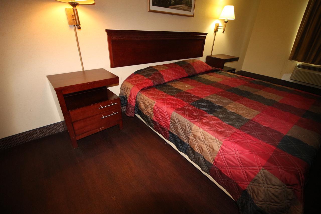Magnolia Bay Hotel & Suites Jonesboro Εξωτερικό φωτογραφία