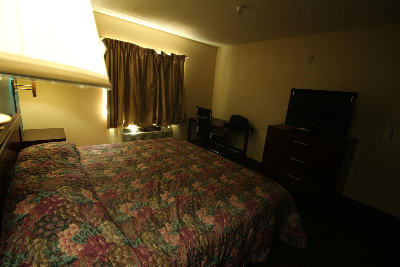Magnolia Bay Hotel & Suites Jonesboro Εξωτερικό φωτογραφία